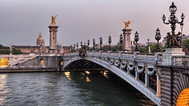 Paris 8 - Immobilier - CENTURY 21 Alpha Hoche – Pont Alexandre III Paris