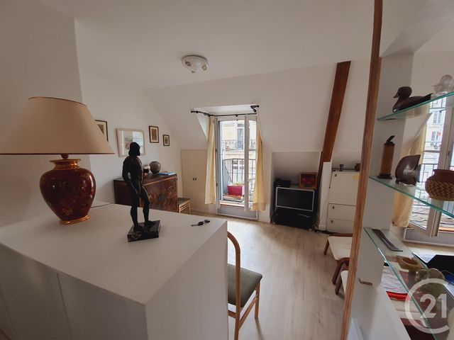Afficher la photo en grand Appartement F2 à vendre - 2 pièces - 41.65 m2 - PARIS - 75017 - ILE-DE-FRANCE - Century 21 Alpha Hoche