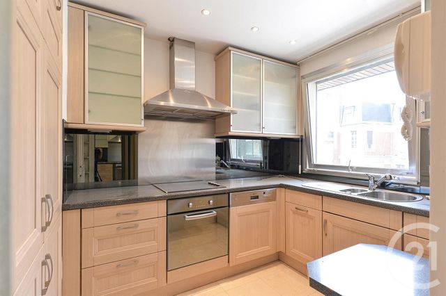 Appartement F2 à vendre - 2 pièces - 63.0 m2 - PARIS - 75008 - ILE-DE-FRANCE - Century 21 Alpha Hoche