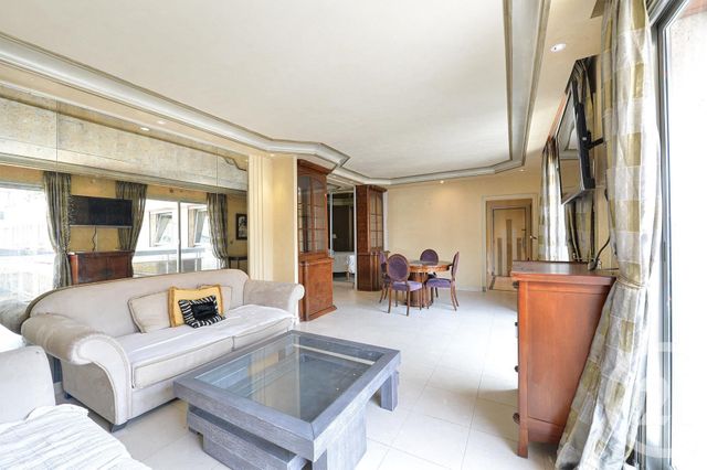 Appartement F2 à vendre - 2 pièces - 63.0 m2 - PARIS - 75008 - ILE-DE-FRANCE - Century 21 Alpha Hoche