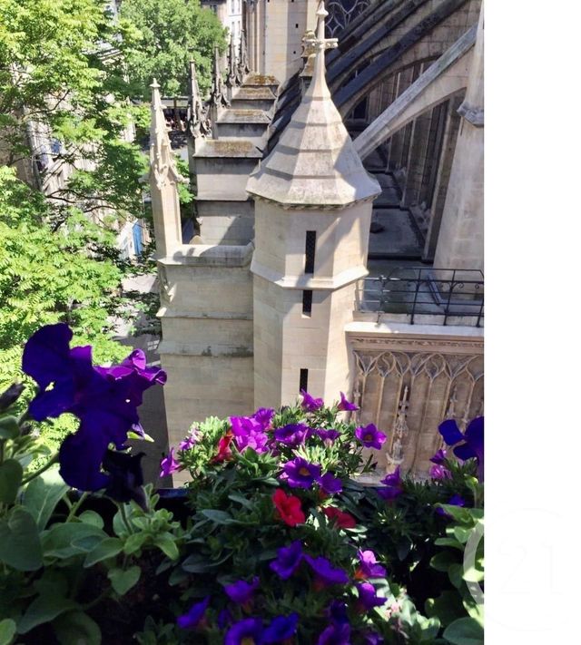  - PARIS - 