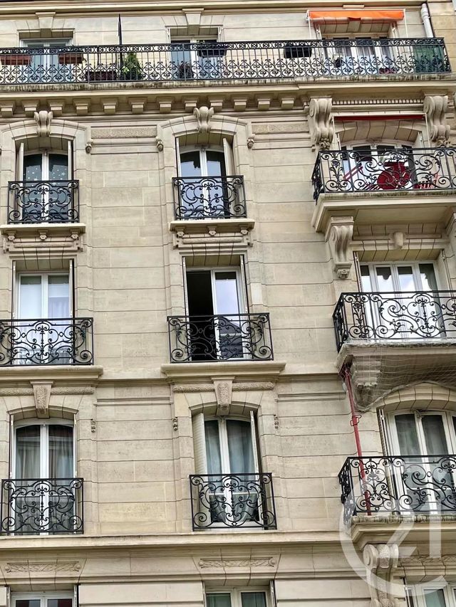  - PARIS - 