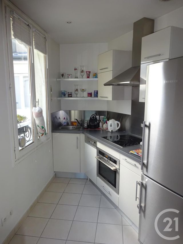Afficher la photo en grand Appartement F2 à louer - 2 pièces - 45.0 m2 - PARIS - 75017 - ILE-DE-FRANCE - Century 21 Alpha Hoche