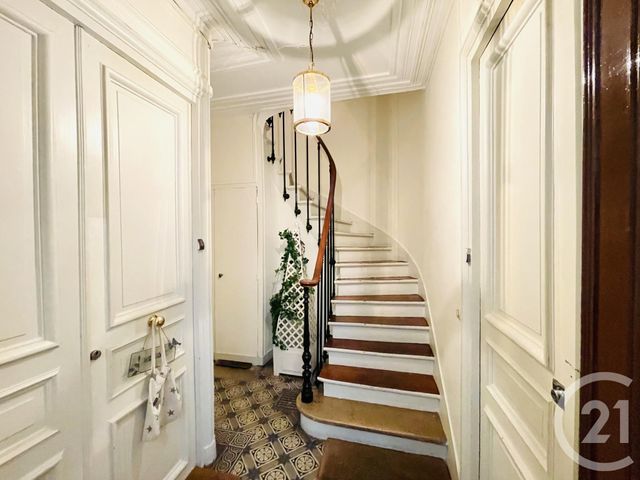 Afficher la photo en grand Appartement F2 à vendre - 2 pièces - 47.3 m2 - PARIS - 75116 - ILE-DE-FRANCE - Century 21 Alpha Hoche