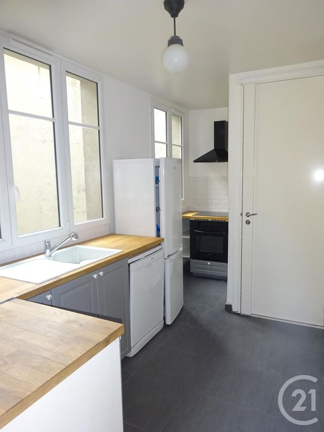 Afficher la photo en grand Appartement F2 à louer - 2 pièces - 45.23 m2 - PARIS - 75008 - ILE-DE-FRANCE - Century 21 Alpha Hoche