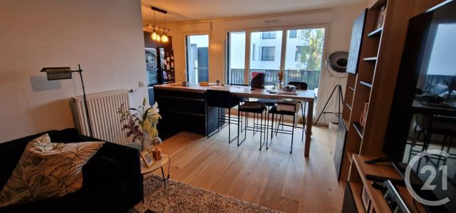 Appartement F3 à vendre - 3 pièces - 68.12 m2 - LE KREMLIN BICETRE - 94 - ILE-DE-FRANCE - Century 21 Alpha Hoche