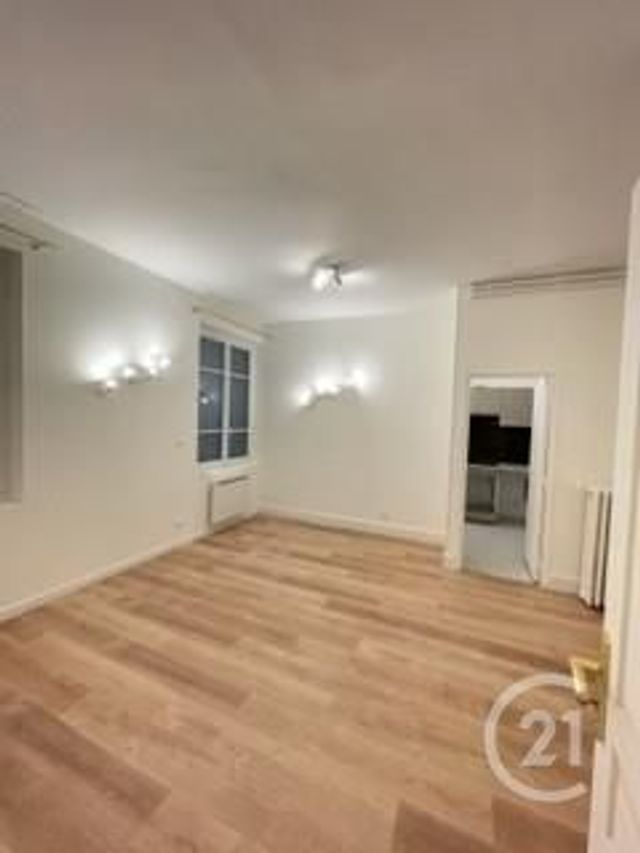 Appartement F2 à louer - 2 pièces - 41.1 m2 - PARIS - 75017 - ILE-DE-FRANCE - Century 21 Alpha Hoche