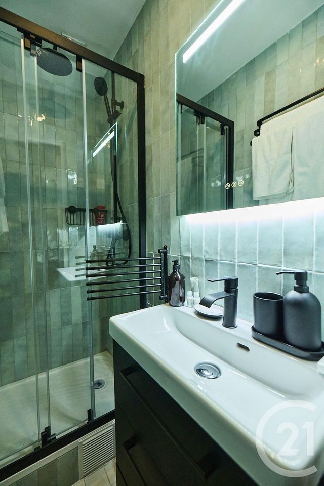 Appartement F3 à vendre - 3 pièces - 40.14 m2 - PARIS - 75017 - ILE-DE-FRANCE - Century 21 Alpha Hoche