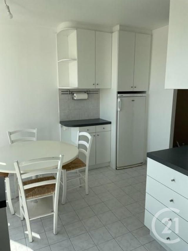 Appartement F4 à louer - 4 pièces - 88.05 m2 - PARIS - 75017 - ILE-DE-FRANCE - Century 21 Alpha Hoche