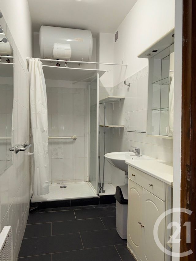 Appartement F2 à vendre - 2 pièces - 47.33 m2 - PARIS - 75017 - ILE-DE-FRANCE - Century 21 Alpha Hoche