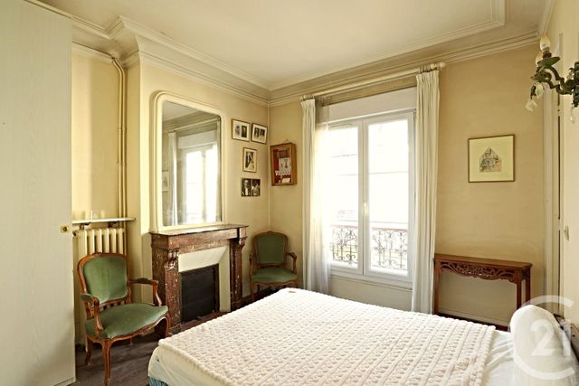Afficher la photo en grand Appartement F4 à vendre - 4 pièces - 72.0 m2 - PARIS - 75017 - ILE-DE-FRANCE - Century 21 Alpha Hoche