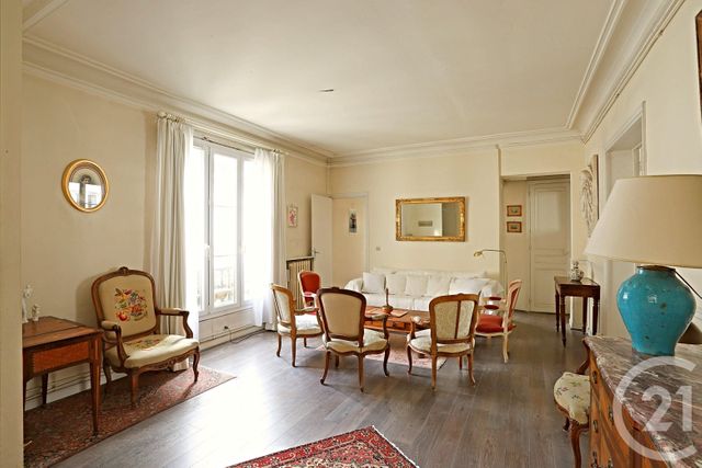 Afficher la photo en grand Appartement F4 à vendre - 4 pièces - 72.0 m2 - PARIS - 75017 - ILE-DE-FRANCE - Century 21 Alpha Hoche