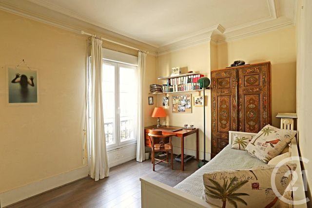 Afficher la photo en grand Appartement F4 à vendre - 4 pièces - 72.0 m2 - PARIS - 75017 - ILE-DE-FRANCE - Century 21 Alpha Hoche