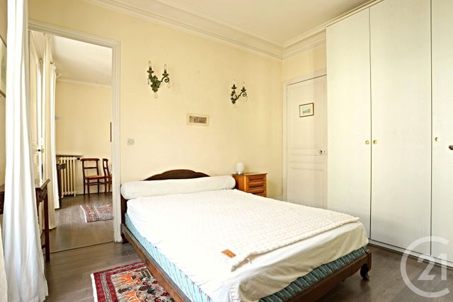 Afficher la photo en grand Appartement F4 à vendre - 4 pièces - 72.0 m2 - PARIS - 75017 - ILE-DE-FRANCE - Century 21 Alpha Hoche