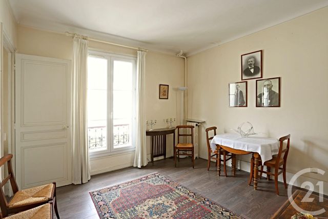 Afficher la photo en grand Appartement F4 à vendre - 4 pièces - 72.0 m2 - PARIS - 75017 - ILE-DE-FRANCE - Century 21 Alpha Hoche