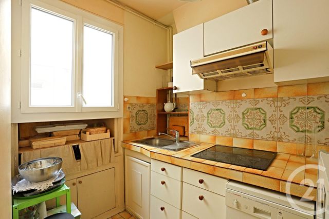 Afficher la photo en grand Appartement F4 à vendre - 4 pièces - 72.0 m2 - PARIS - 75017 - ILE-DE-FRANCE - Century 21 Alpha Hoche