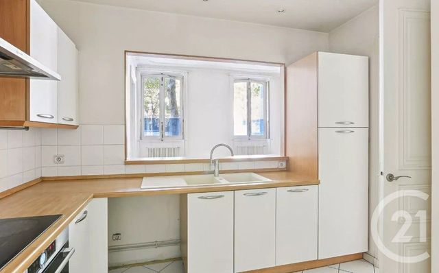 Afficher la photo en grand Appartement F2 à vendre - 2 pièces - 73.0 m2 - PARIS - 75008 - ILE-DE-FRANCE - Century 21 Alpha Hoche