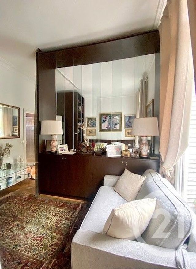 Afficher la photo en grand Appartement F2 à vendre - 2 pièces - 60.0 m2 - PARIS - 75008 - ILE-DE-FRANCE - Century 21 Alpha Hoche