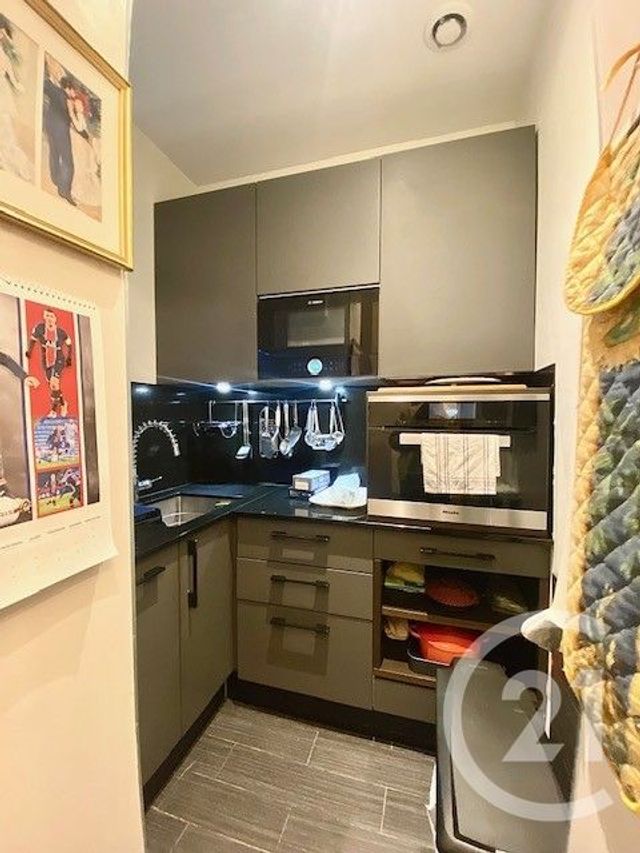 Afficher la photo en grand Appartement F2 à vendre - 2 pièces - 60.0 m2 - PARIS - 75008 - ILE-DE-FRANCE - Century 21 Alpha Hoche