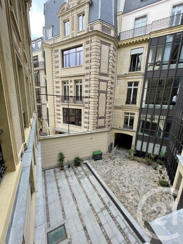Appartement F2 à vendre - 2 pièces - 47.0 m2 - PARIS - 75008 - ILE-DE-FRANCE - Century 21 Alpha Hoche