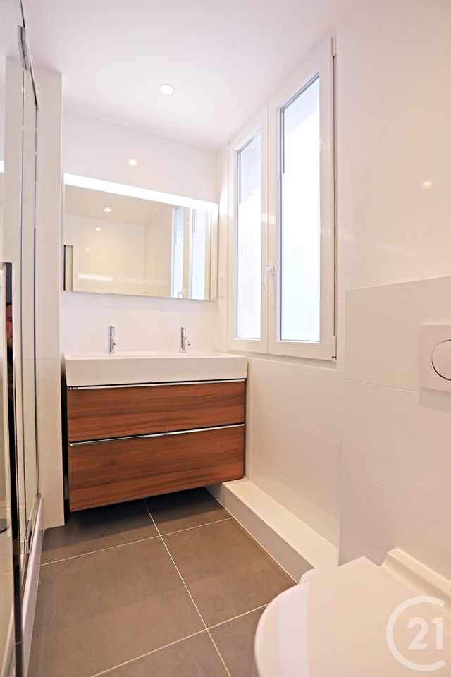 Appartement F4 à louer - 4 pièces - 122.8 m2 - PARIS - 75008 - ILE-DE-FRANCE - Century 21 Alpha Hoche