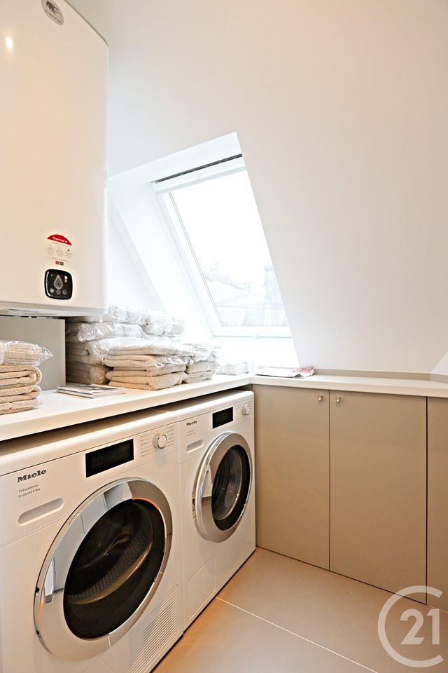 Appartement F4 à louer - 4 pièces - 122.8 m2 - PARIS - 75008 - ILE-DE-FRANCE - Century 21 Alpha Hoche