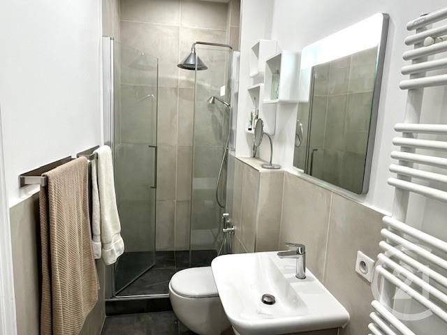 Appartement T4 à vendre - 5 pièces - 98.0 m2 - PARIS - 75017 - ILE-DE-FRANCE - Century 21 Alpha Hoche