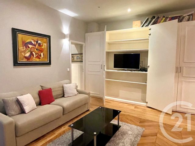 Appartement F2 à vendre - 2 pièces - 50.16 m2 - PARIS - 75008 - ILE-DE-FRANCE - Century 21 Alpha Hoche
