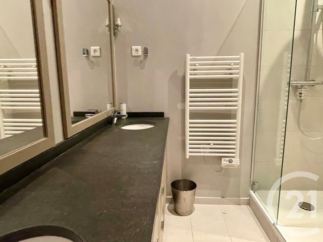 Appartement F2 à vendre - 2 pièces - 50.16 m2 - PARIS - 75008 - ILE-DE-FRANCE - Century 21 Alpha Hoche