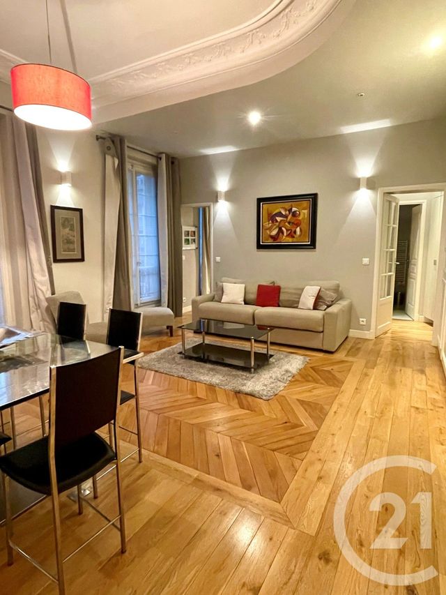 Appartement F2 à vendre - 2 pièces - 50.16 m2 - PARIS - 75008 - ILE-DE-FRANCE - Century 21 Alpha Hoche