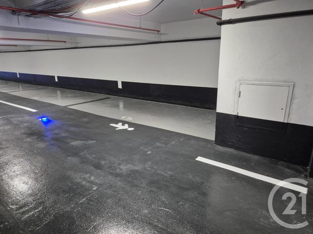 parking à louer - 13.0 m2 - PARIS - 75017 - ILE-DE-FRANCE - Century 21 Alpha Hoche