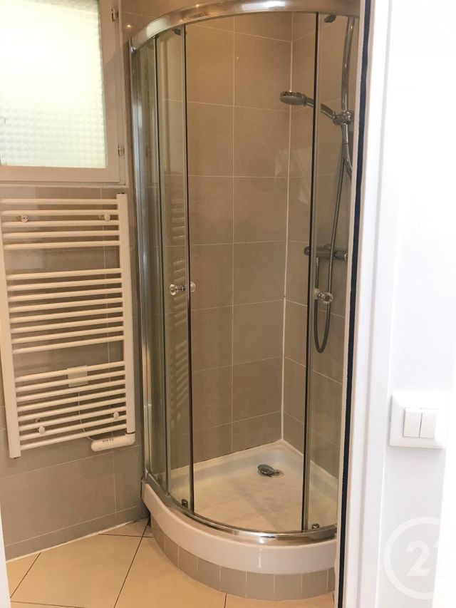 Appartement F2 à louer - 2 pièces - 43.99 m2 - PARIS - 75008 - ILE-DE-FRANCE - Century 21 Alpha Hoche