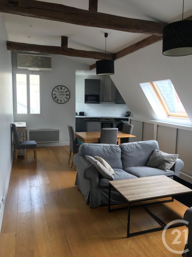 Appartement F2 à louer - 2 pièces - 43.99 m2 - PARIS - 75008 - ILE-DE-FRANCE - Century 21 Alpha Hoche