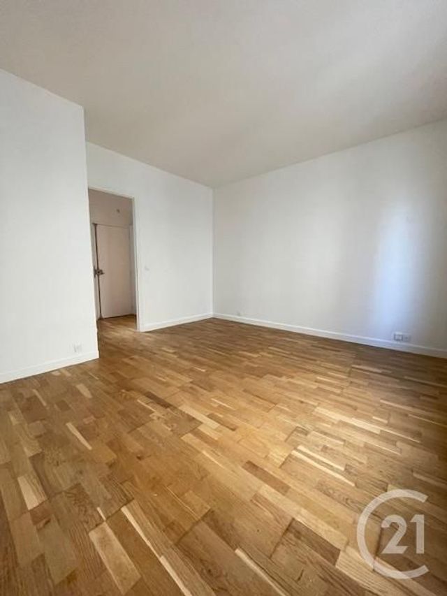 Appartement F3 à louer - 3 pièces - 52.18 m2 - PARIS - 75008 - ILE-DE-FRANCE - Century 21 Alpha Hoche