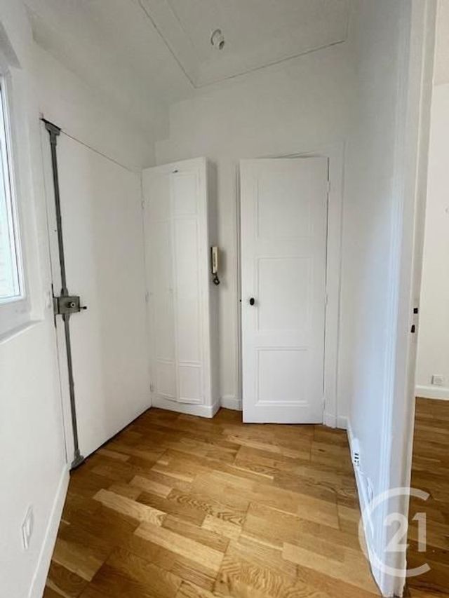 Appartement F3 à louer - 3 pièces - 52.18 m2 - PARIS - 75008 - ILE-DE-FRANCE - Century 21 Alpha Hoche