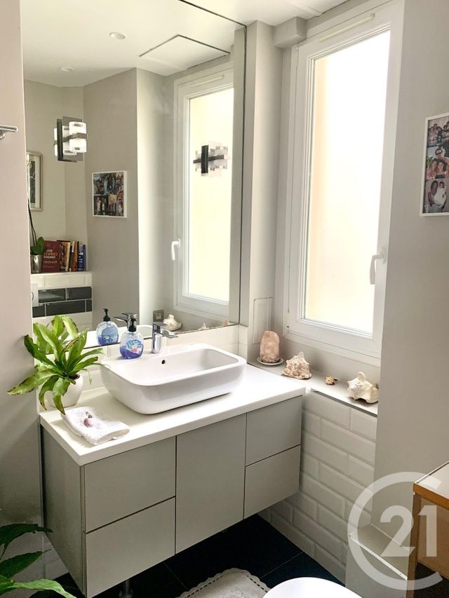 Appartement à vendre - 4 pièces - 98.0 m2 - PARIS - 75017 - ILE-DE-FRANCE - Century 21 Alpha Hoche