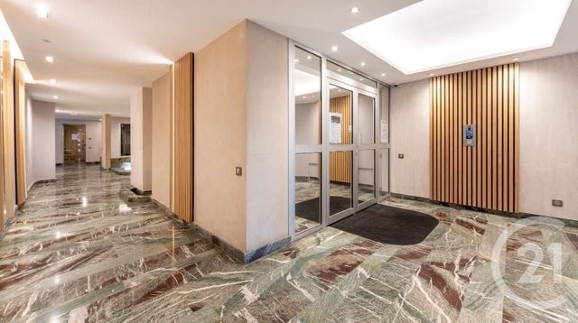 Appartement Studio à vendre - 1 pièce - 33.0 m2 - PARIS - 75008 - ILE-DE-FRANCE - Century 21 Alpha Hoche