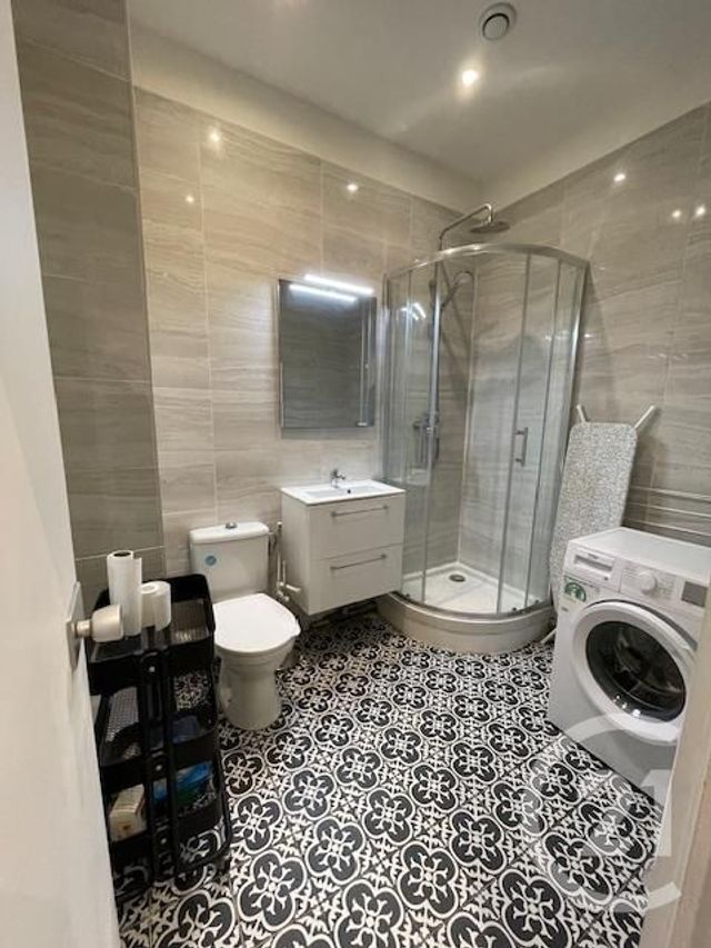 Appartement Studio à louer - 1 pièce - 24.6 m2 - PARIS - 75116 - ILE-DE-FRANCE - Century 21 Alpha Hoche