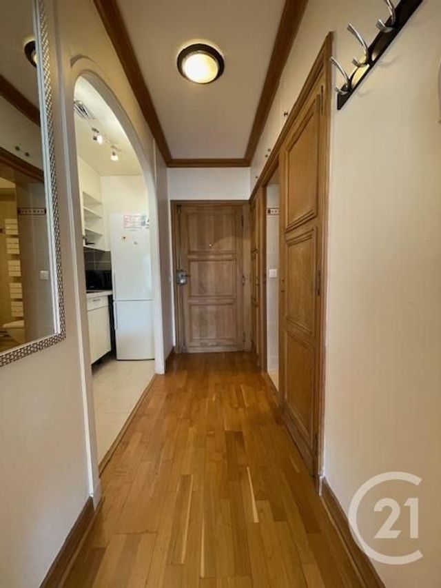 Appartement Studio à louer - 1 pièce - 36.46 m2 - PARIS - 75008 - ILE-DE-FRANCE - Century 21 Alpha Hoche