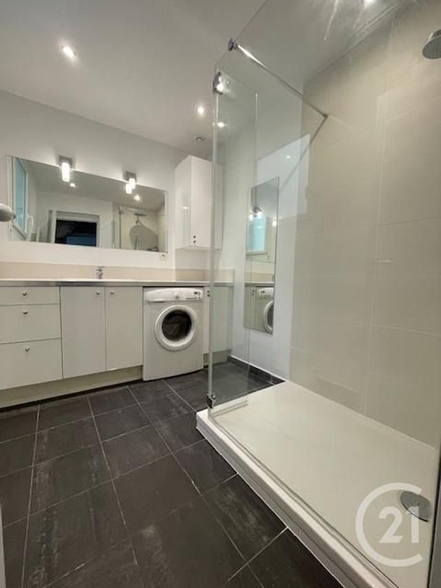 Appartement F2 à louer - 2 pièces - 45.17 m2 - PARIS - 75017 - ILE-DE-FRANCE - Century 21 Alpha Hoche