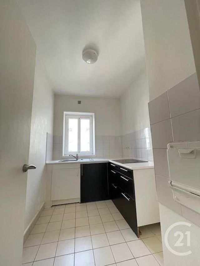Appartement F2 à vendre - 2 pièces - 43.84 m2 - PARIS - 75008 - ILE-DE-FRANCE - Century 21 Alpha Hoche