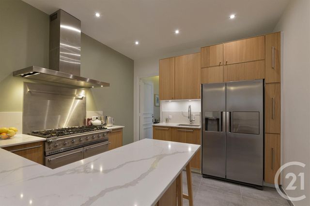 Appartement F5 à vendre - 5 pièces - 155.96 m2 - PARIS - 75008 - ILE-DE-FRANCE - Century 21 Alpha Hoche