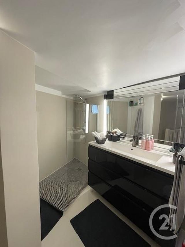 Appartement F1 à louer - 1 pièce - 35.73 m2 - PARIS - 75008 - ILE-DE-FRANCE - Century 21 Alpha Hoche