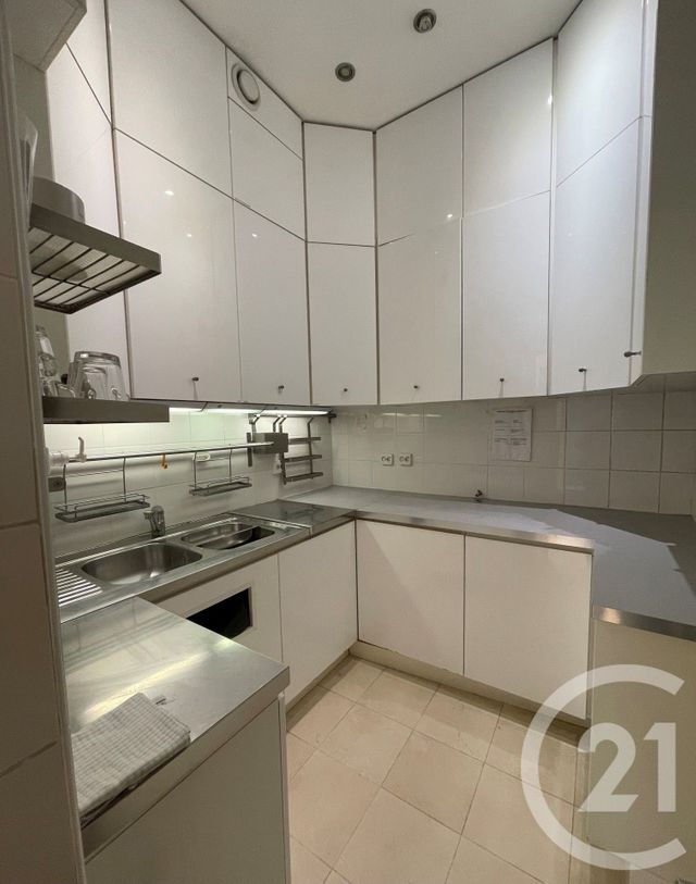 Appartement F5 à vendre - 7 pièces - 150.0 m2 - PARIS - 75017 - ILE-DE-FRANCE - Century 21 Alpha Hoche
