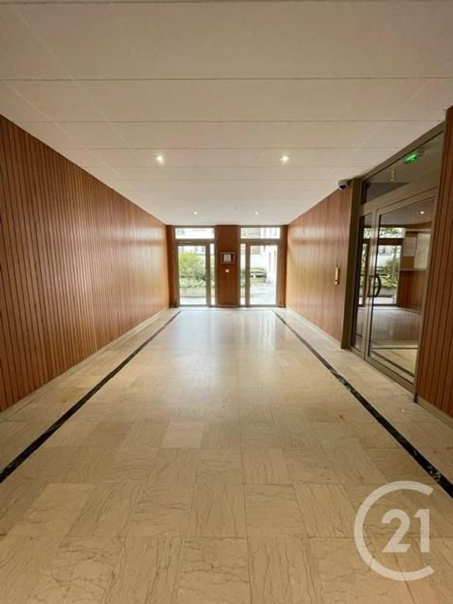 Appartement F3 à louer - 3 pièces - 63.66 m2 - PARIS - 75015 - ILE-DE-FRANCE - Century 21 Alpha Hoche