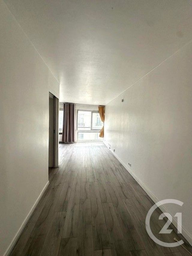 Appartement F2 à vendre - 2 pièces - 41.0 m2 - PARIS - 75016 - ILE-DE-FRANCE - Century 21 Alpha Hoche