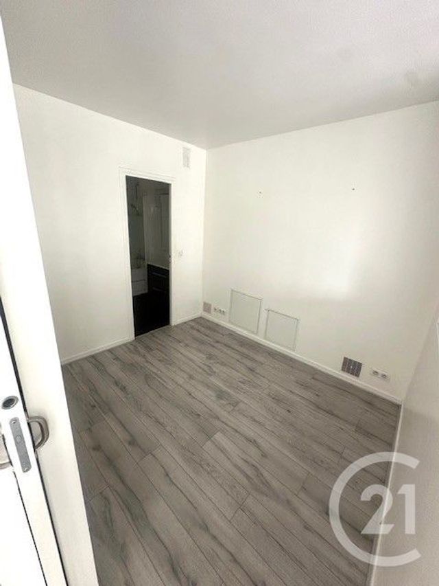 Appartement F2 à vendre - 2 pièces - 41.0 m2 - PARIS - 75016 - ILE-DE-FRANCE - Century 21 Alpha Hoche