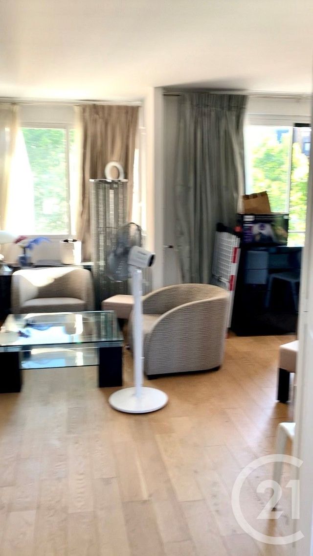Appartement F2 à vendre - 2 pièces - 57.05 m2 - NEUILLY SUR SEINE - 92 - ILE-DE-FRANCE - Century 21 Alpha Hoche