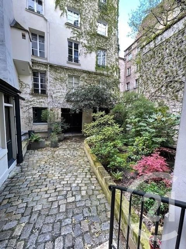 Appartement F2 à louer - 2 pièces - 44.87 m2 - PARIS - 75004 - ILE-DE-FRANCE - Century 21 Alpha Hoche