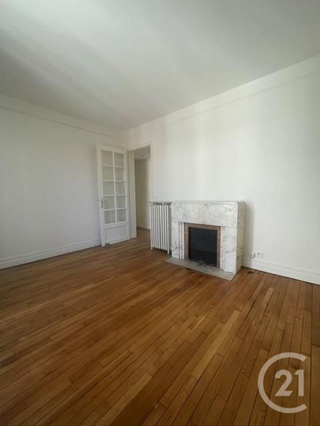 Appartement F2 à louer - 2 pièces - 44.1 m2 - PARIS - 75008 - ILE-DE-FRANCE - Century 21 Alpha Hoche
